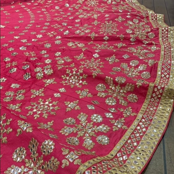 Indian lehanga - Picture 3 of 7